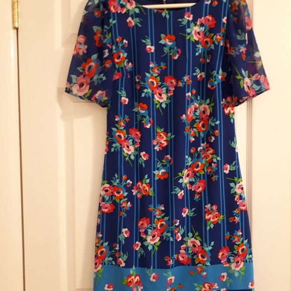 Karl Lagerfeld Dress - Picture 1 of 3